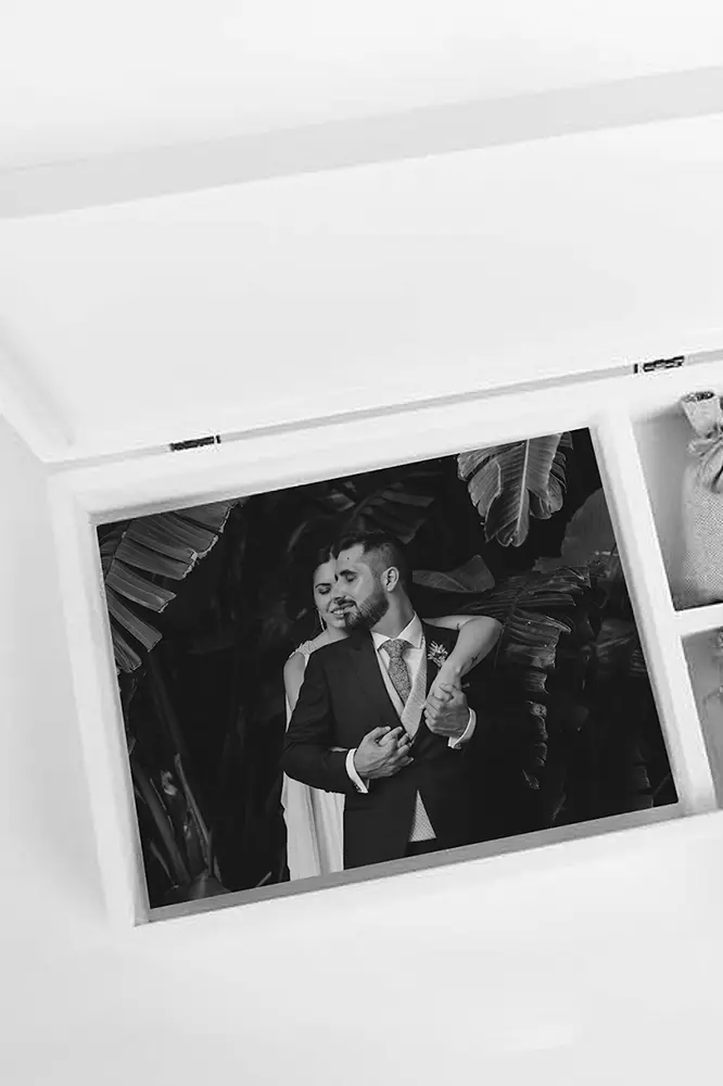 caja recuerdos fotos madera fotografo de bodas entre los 10 diez mejores del mundo fran barba valencia